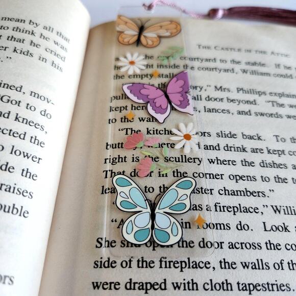 Butterfly Daisy Flower Bookmark Clear Acrylic Cute Coquette Bookish Gift For Her - Picture 2 of 11